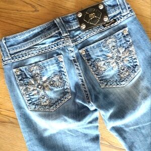 Miss Me embellished capri jeans